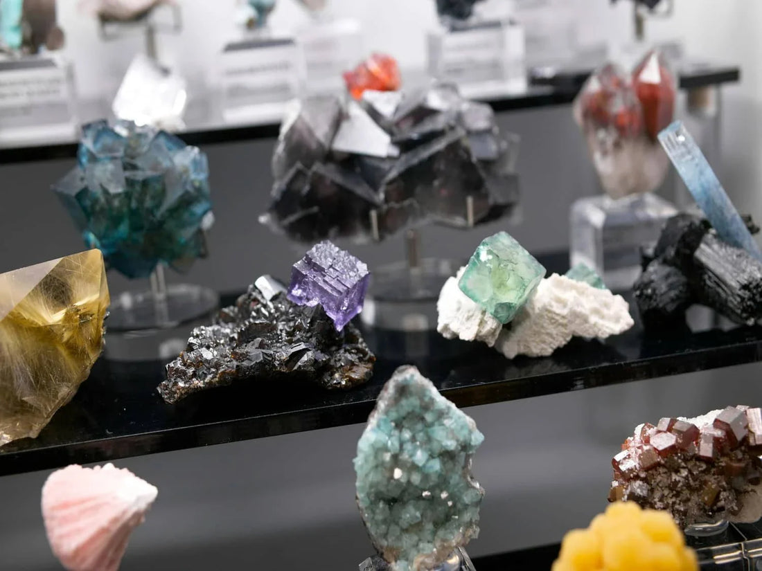 Quartz Family Guide: Clear Quartz, Amethyst, Citrine & More