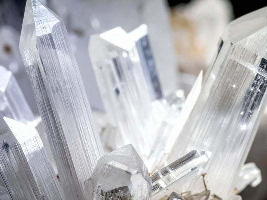 Clear Quartz Meaning & Healing Properties | Necklace & Bracelet Guide