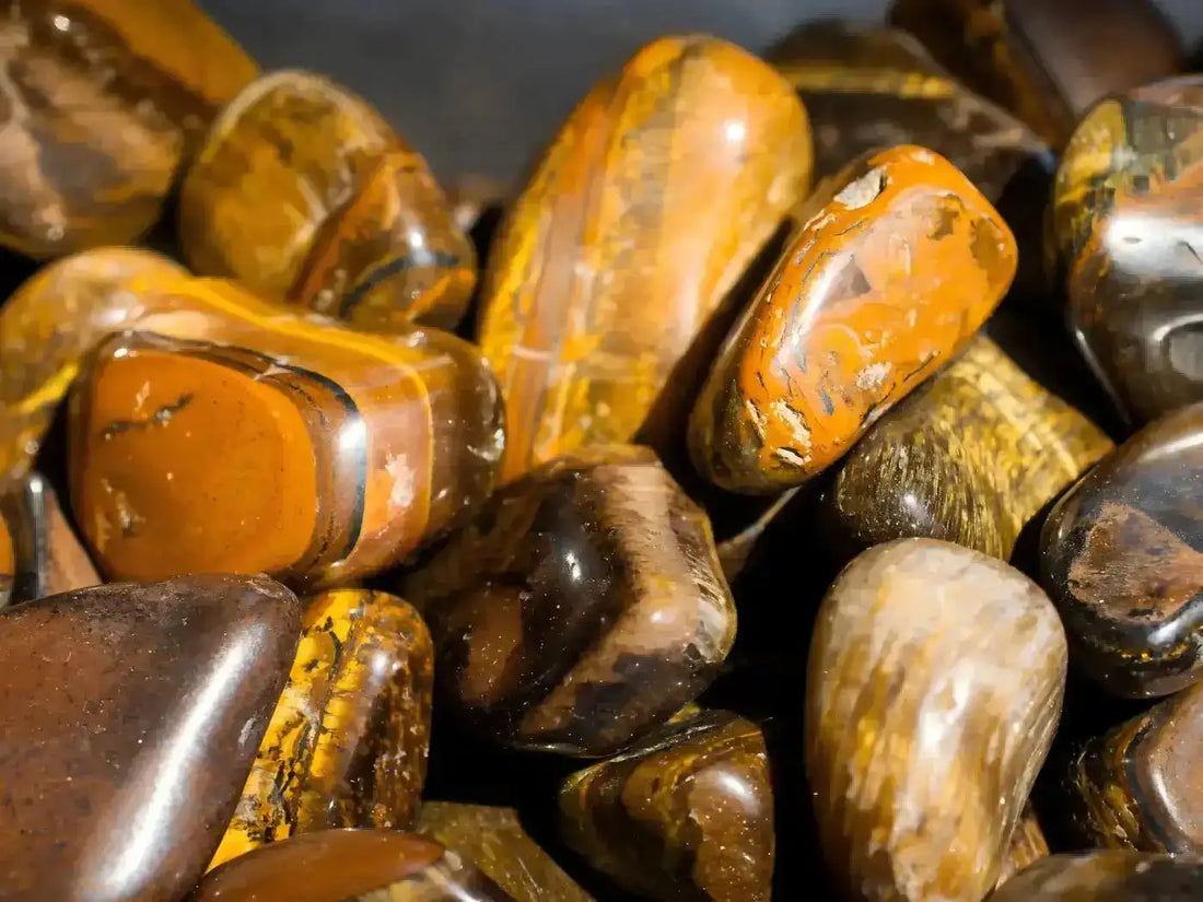7 Powerful Benefits of Tigers Eye Stone for Healing and Protection