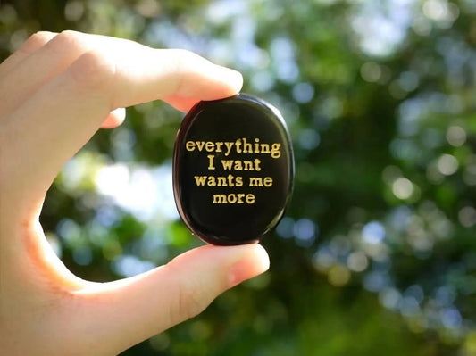 How to Use a Worry Stone: Complete Scene Guide